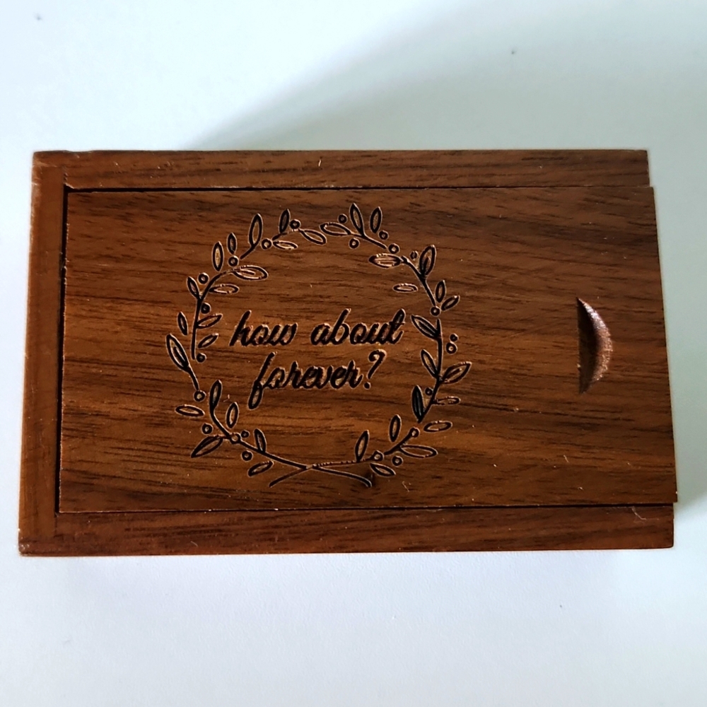 Wedding ring box ❤️4  for $25